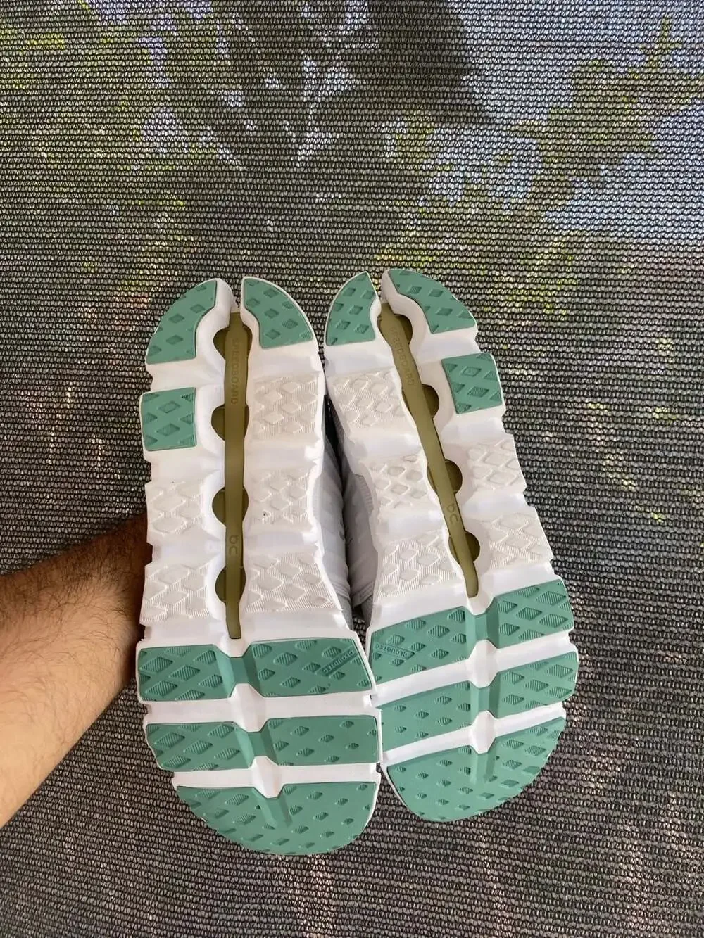 On Cloudswift 3 Ivory/Creek Men’s Running Sneakers